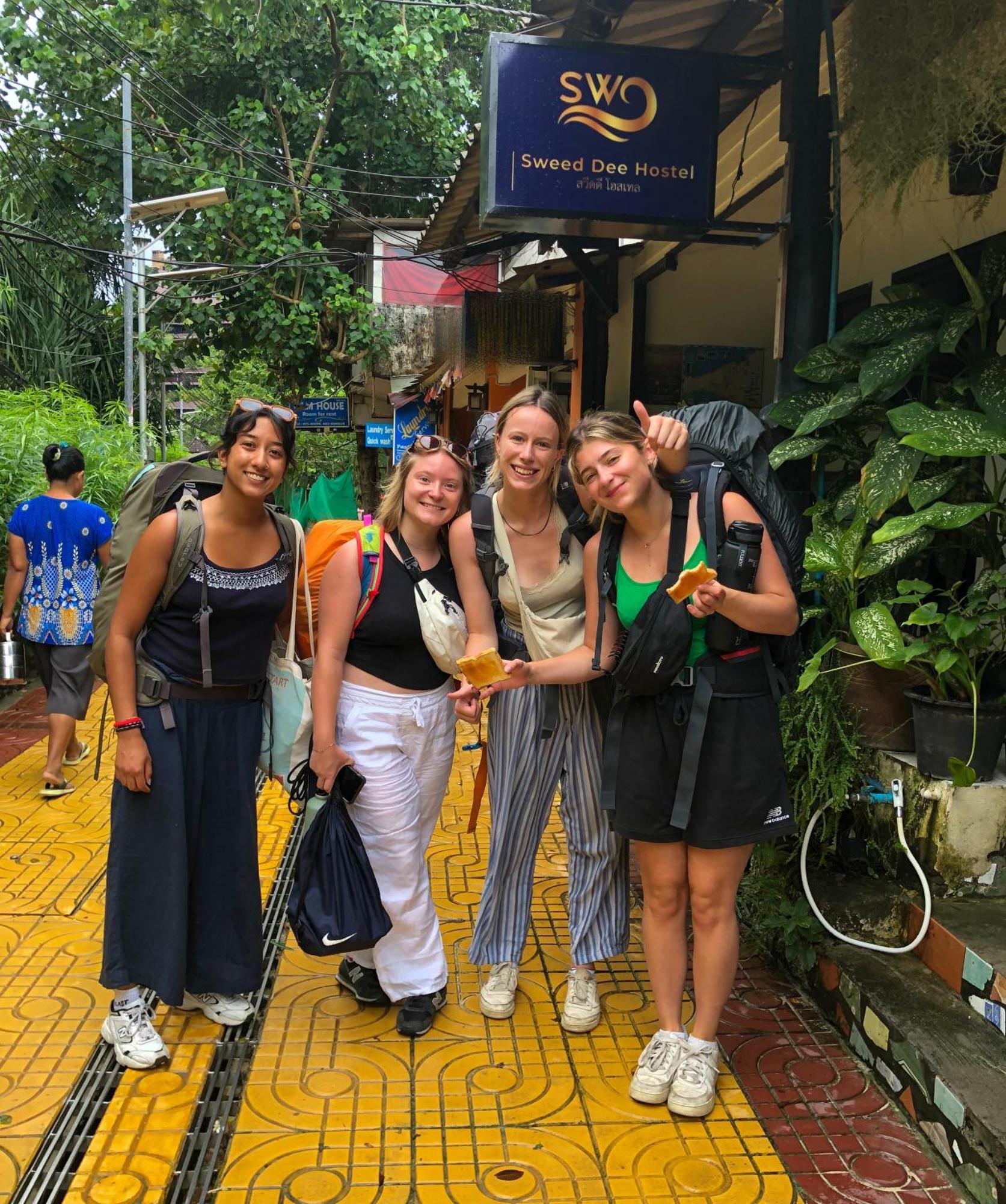 Sweed Dee Hostel Islas Phi Phi Exterior foto